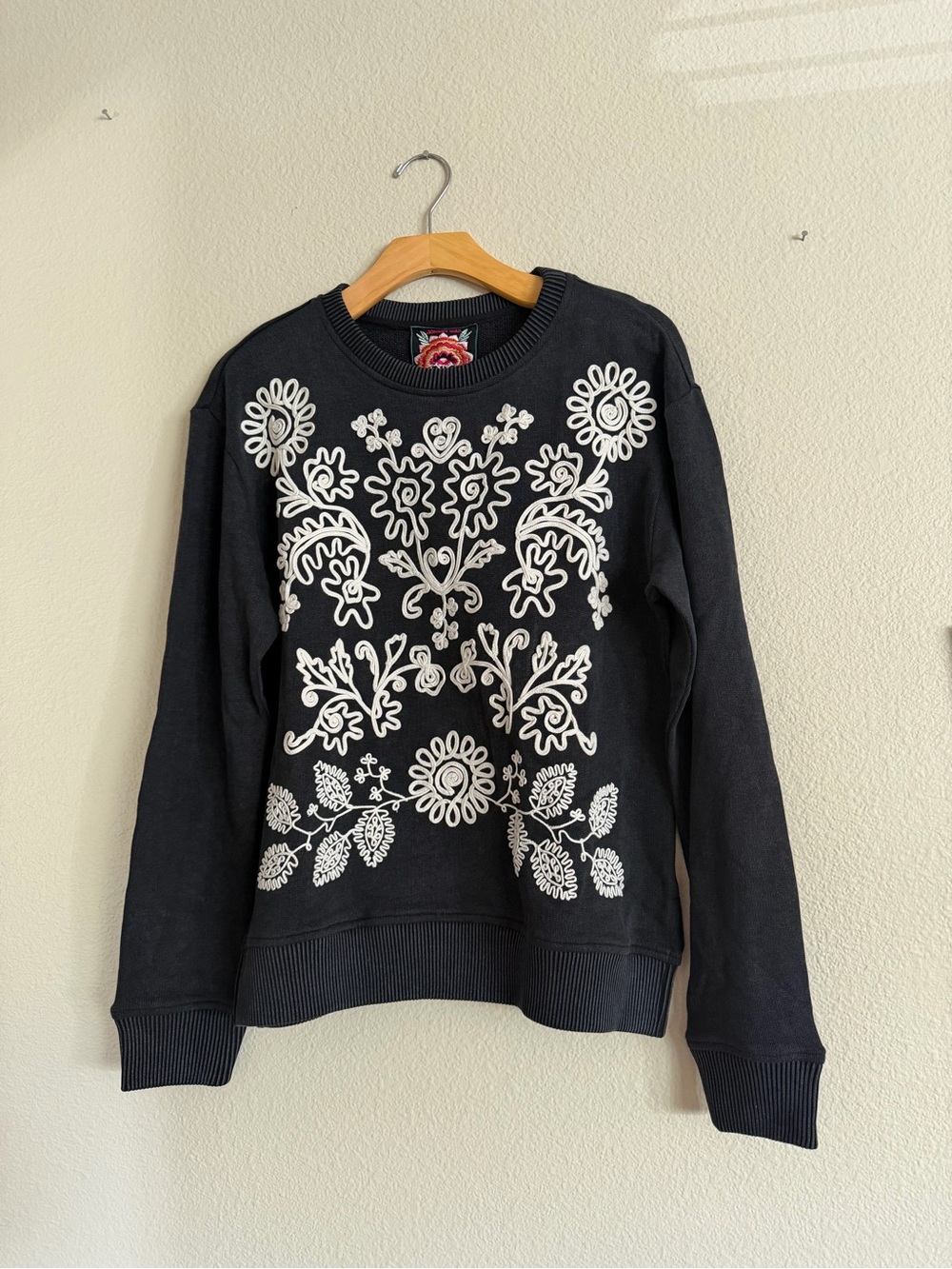 Johnny Was Sutash Sweatshirt Mariko Embroidery Charcoal Heather Size Small NWT